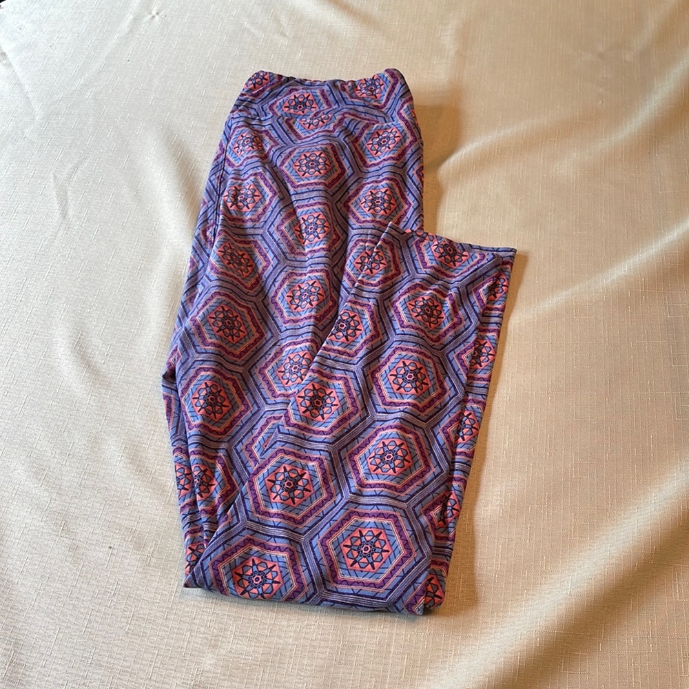 Lularoe patterned legging